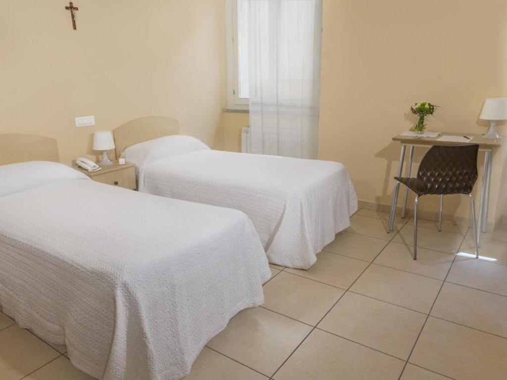 Pensione Piemonte Loreto Cameră foto